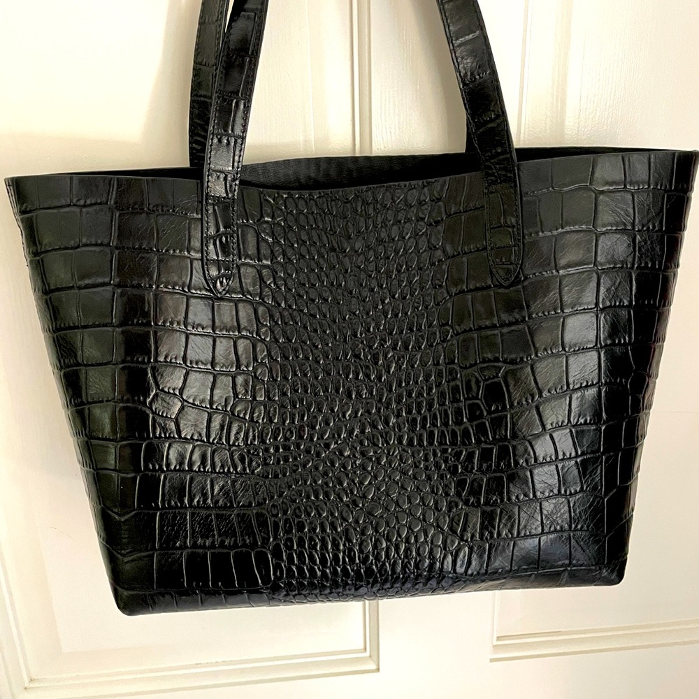 Cuyana Small Structured Tote Textured Black